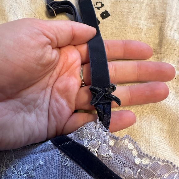 Victoria’s Secret Dream Angels Push Up Without Padding Bra - Picture 2 of 4